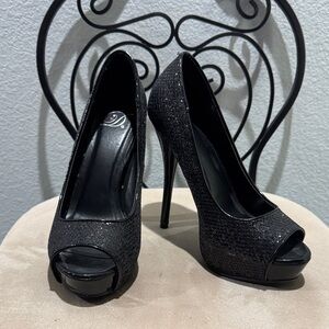 Diva Sparkling Black Peep-Toe Heels